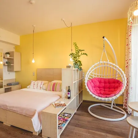 Vendégház Natura Hill - Butik Szobak Es Etterem Zebegény