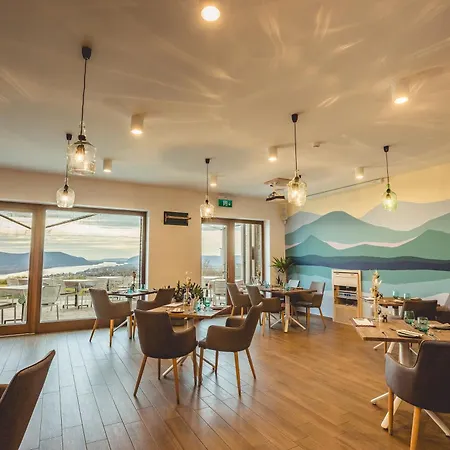 Natura Hill - Butik Szobak Es Etterem Gæstehus 4*