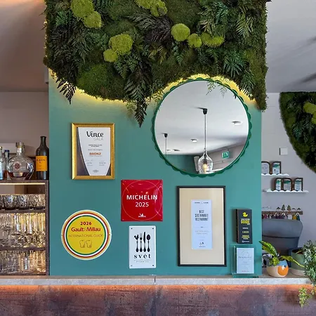 Natura Hill - Butik Szobák és étterem Affittacamere Zebegény
